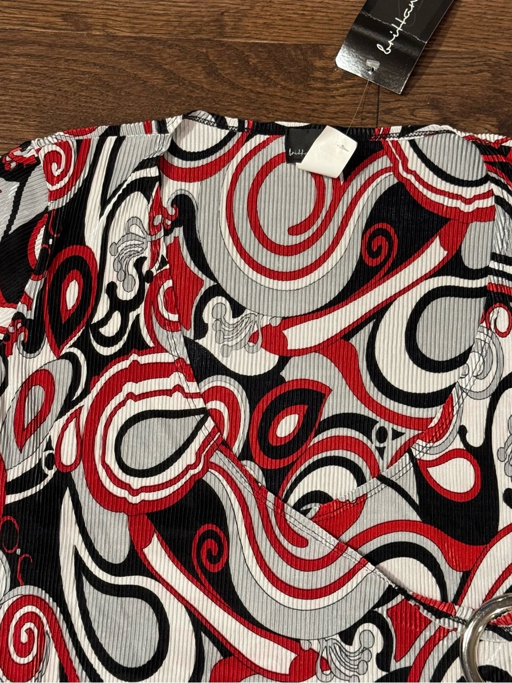 Brittany Black Red Black White Abstract Wrap Tunic with Side Buckle - Picture 6 of 7